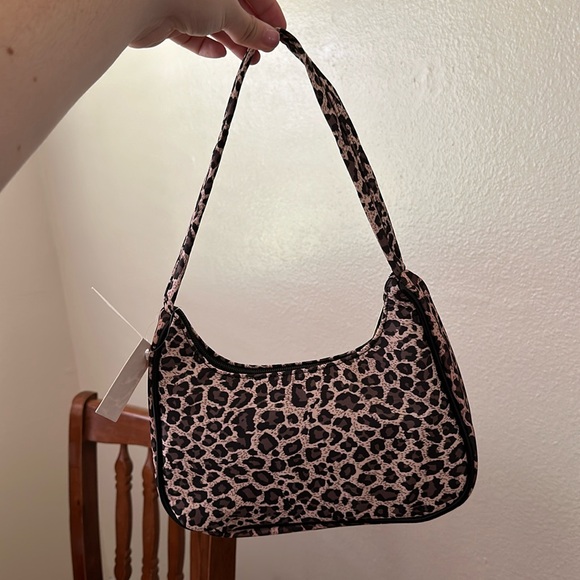 Handbags - Cheetah Shoulder Bag